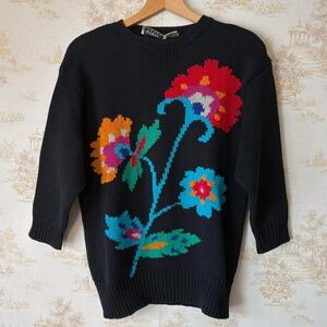 Vintage 90s Liz Claiborne black colorful floral knit 3/4 sleeve crewneck sweater
